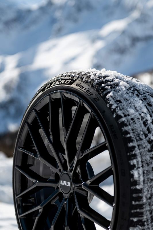 Foto: Pirelli - Auch sportliche Winterreifen auf schicken Felgen sind heute keine Seltenheit mehr Foto: Pirelli - Auch sportliche Winterreifen auf schicken Felgen sind heute keine Seltenheit mehr