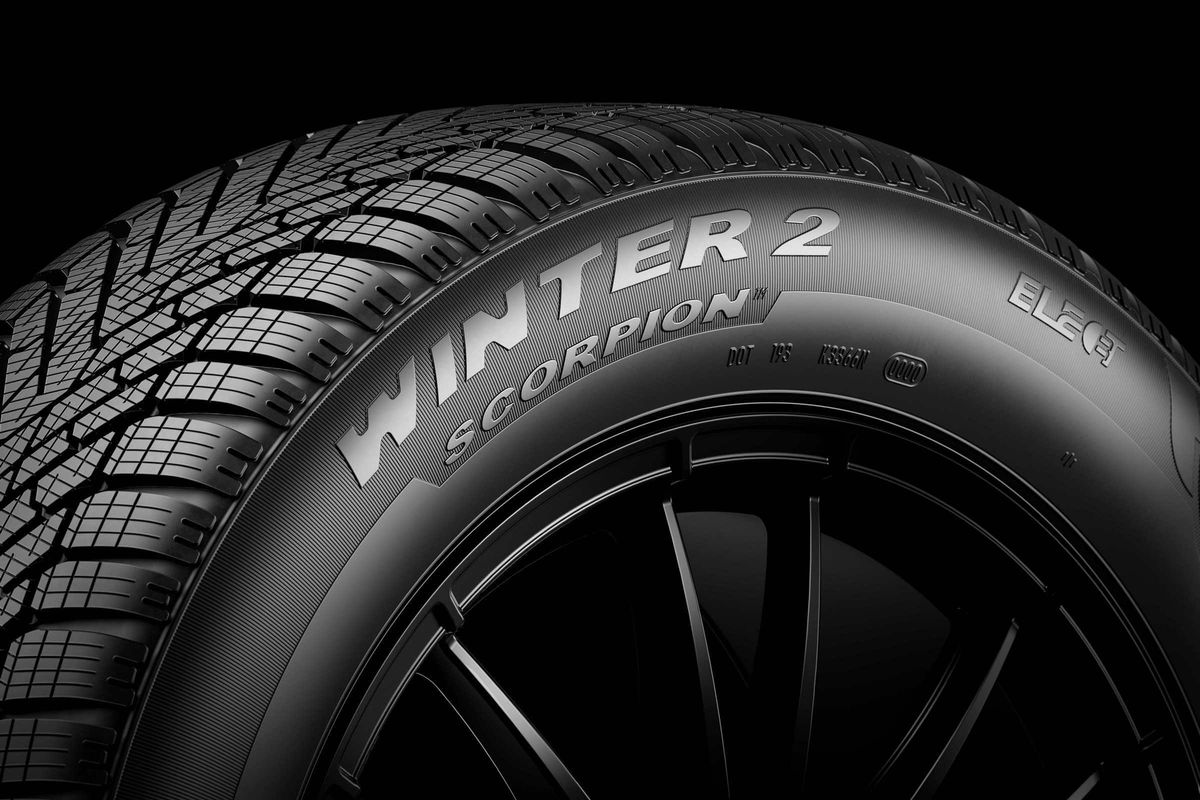 Auch im April sind unter Umständen noch Winterreifen nötig. Foto: Pirelli